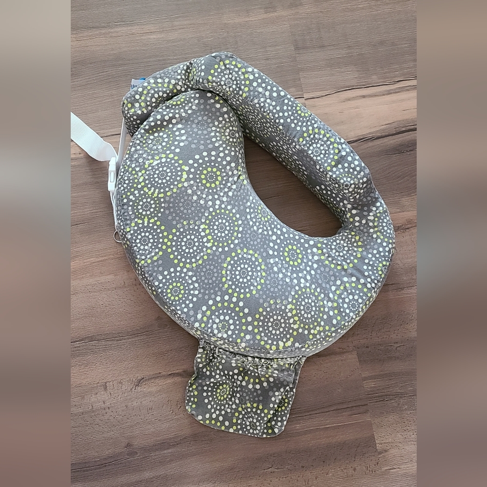 My Breast Friend - Original Nursing Pillow